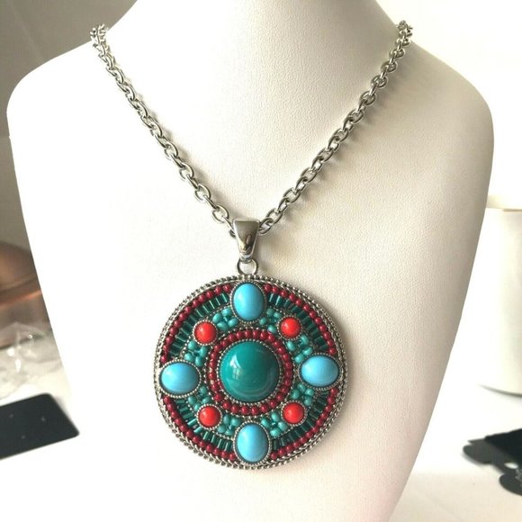 Southwestern Medallion Necklace Earrings Set Pendant Turquoise Beads Silver Tone - Picture 2 of 12